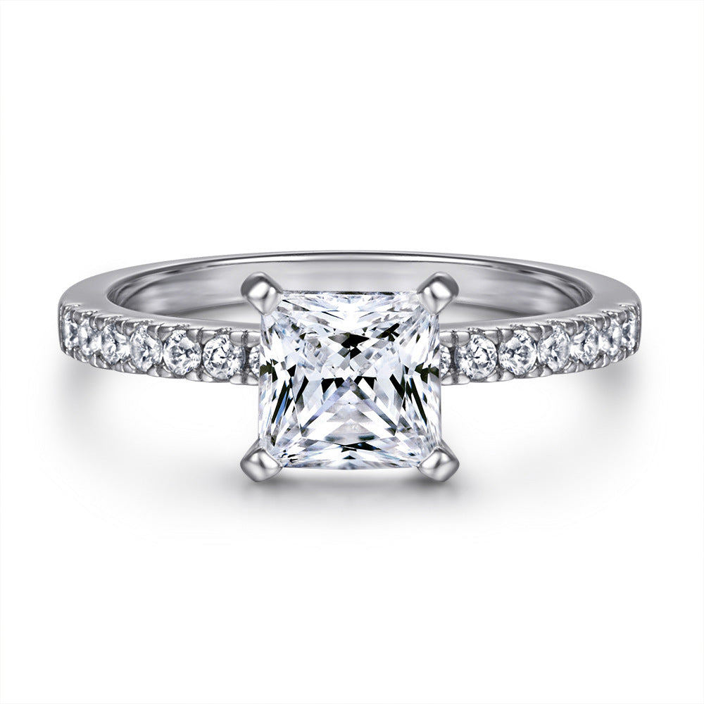 Anillo de Compromiso en Plata 925 con Circonita Cúbica – Estilo Clásico
